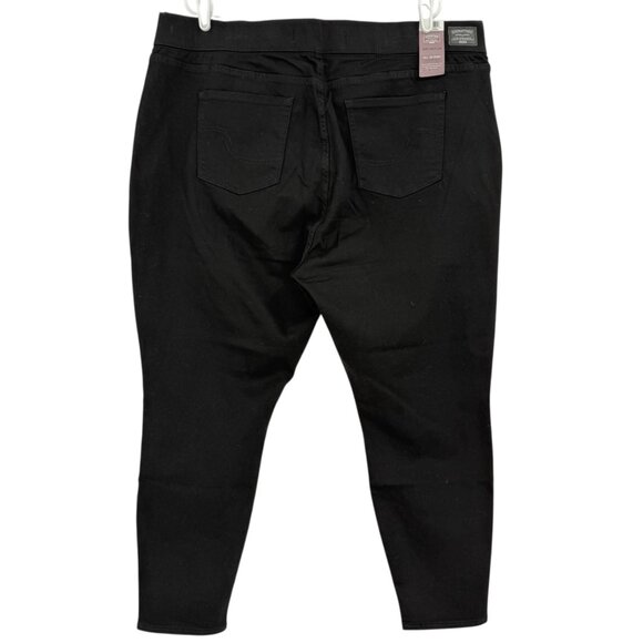 Signature Levis Strauss Women Totally Shaping Pull-On Skinny Black Pants 24S NWT - Picture 2 of 12